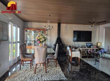 Apartamento · 194m² · 3 Quartos · 2 Vagas · Cobertura com lareira, churrasqueira e 2 vagas