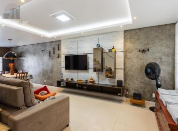 Casa · 96m² · 2 Quartos · 2 Vagas · Sobrado com 2 suites e 2 vagas de garagem - Bairro Guarujá