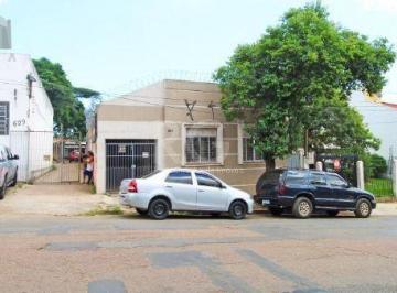 .jpg+2025-03-04 · Casa bairro Medianeira, com 3 dormitórios, 2 banheiros, com piscina para venda.