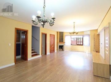 Casa · 155m² · 3 Quartos · 2 Vagas · Casa de 3 dormitórios a venda no bairro Guarujá, Porto Alegre