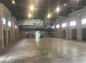 Comercial · 1000m² · Loja à venda na Vila Suzana com ampla garagem