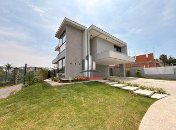 Casa · 313m² · 3 Quartos · 4 Vagas · Swiss Park - Casa de esquina 313 mts 3 Suites no Swiss Park
