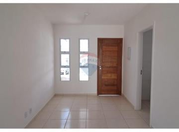 Casa · 48m² · 2 Quartos · 2 Vagas · Casa em Condomínio Fechado Moderna e Segura!