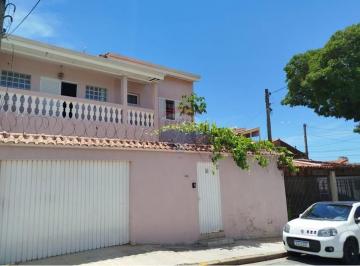 Casa · 241m² · 4 Quartos · 3 Vagas · Casa na Vila Jardini com 4 Quartos, Piscina e Jardim em Sorocaba