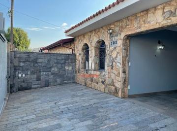 Casa · 166m² · 3 Quartos · 4 Vagas · Casa de 3 dorm sendo uma suite Jardim Boa Esperanca aceita financiamento