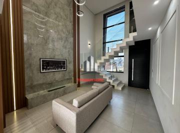 Casa · 216m² · 4 Quartos · 4 Vagas · Olivio Franceschini - Casa de 4 dorm sendo uma suite e uma demi suite em Condomínio