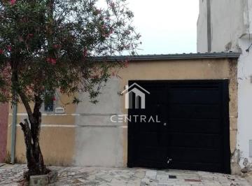 c4f8b077e4ab6608f3137b841f8c47d2f71d1bcf · Casa com 2 dormitórios à venda, 80 m² por R$ 180.000,00 - Parque Vitória Régia - Sorocaba/SP
