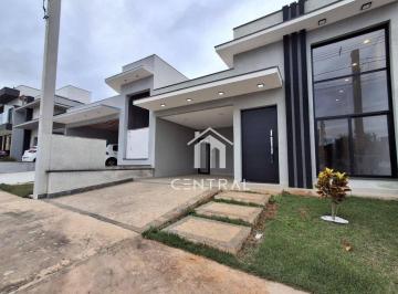 dd8258ceed7f70841e64fc32769559fdcb627bb4 · Bela casa em condomínio fechado