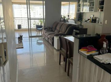 Apartamento · 79m² · 2 Quartos · 2 Vagas · Apartamento com 2 dormitórios sendo 1 suíte à venda na Aclimação
