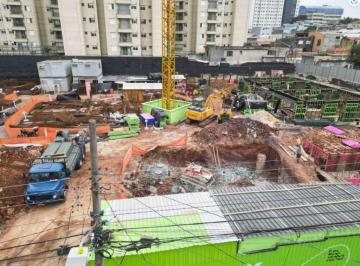 Apartamento · 52m² · 2 Quartos · 1 Vaga · Apartamento à venda em São Paulo - Vila Tolstoi: 2 quartos, 2 banheiros, 1 vaga de garagem, 52m² de 