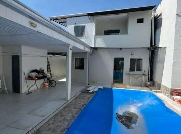 Casa de 5 quartos, Manaus · CASA A VENDA COM 5 DORMITÓRIOS NO SANTO ANTÔNIO