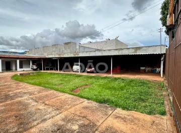 imagem-1 · Casa Térrea Setor Leste Vila Nova - 338m² com 3 Quartos e Quintal Amplo em Lote de 620m² Casa de Rua