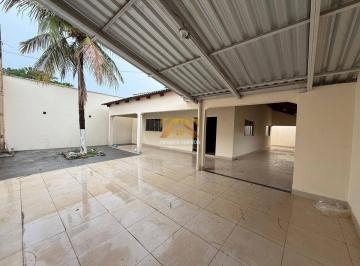 Casa · 200m² · 3 Quartos · 2 Vagas · Casa 3/4, sendo 2 suítes, 200 m² - 806 sul (Arse 82) - Palmas/TO