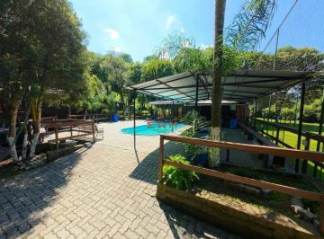 Rural · 70m² · 2 Quartos · 4 Vagas · Chácara com rio, campo de futebol, placa solar e piscina aquecida!