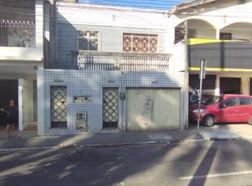 Casa · 218m² · 4 Quartos · 1 Vaga · Casa comercial no Jóquei Clube, próximo ao North Shopping Jóquei