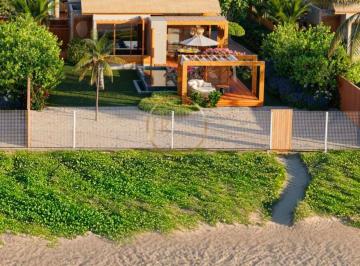 Casa · 253m² · 3 Quartos · 2 Vagas · Casa à Venda em Praia Mutarí, Porto Seguro: 3 Suítes, 253m²