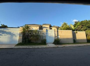 Casa · 446m² · 5 Quartos · 10 Vagas · Luxo e exclusividade em Interlagos: casa com 5 suítes, piscina aquecida e garagem para 10 carros