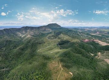 4203ac1c8f86162b2f9d318bcfb41a52bd17b3e8 · Terreno à venda, 20000 m² por R$ 312.433,50 - Quintas da Serra - Caeté/MG