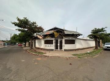 Casa · 275m² · 4 Quartos · 3 Vagas · VENDO Sobrado de Esquina com Armários e Amplo Quintal