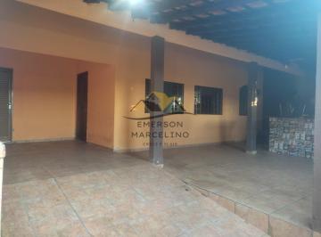 Casa · 100m² · 3 Quartos · 2 Vagas · VENDO Casa em Terreno Inteiro na Região Leste