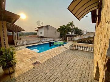 8002190b60bd2834165204f1f463a5aeff33bec8 · Ótima casa residencial ou comercial a venda próxima a Academia Lucena!!
