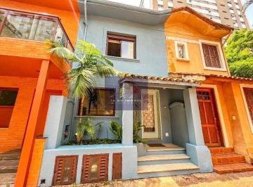 Casa · 114m² · 2 Quartos · 1 Vaga · Casa de Vila, Moderna, Em Excelente Localização.
