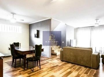 Casa · 243m² · 3 Quartos · 6 Vagas · Casa maravilhosa no Planalto Paulista com 3 dormitórios, 243 m de terreno!