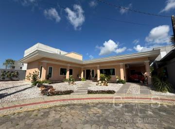 Casa · 210m² · 3 Quartos · 4 Vagas · Casa Alto Padrão em Condomínio Fechado