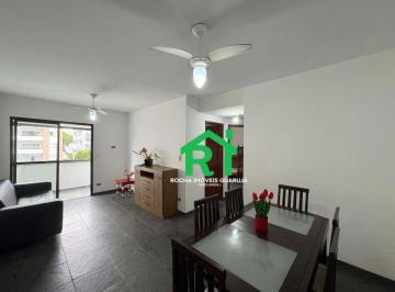 Sala · Apartamento à beira mar com 2 quartos (1 suíte), 1 vaga e lazer à venda no Tombo, Guarujá