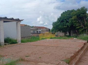 e36b0414bbf6eca2dd661a7b39f09f42429a69be · Ótimo terreno, em excelente localização de 884,6 m²