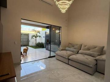 2acc6c5f27ff57f0ac5c339e9a75ff73f50a3c52 · Casa com 3 quartos sendo 1 Suíte, Mobiliado no Brisas da Mata. Próximo a Av. Goias Norte