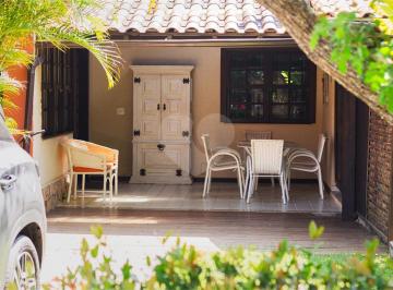 Casa · 120m² · 4 Quartos · Condomínio com 4 quartos à venda em Bosque de geribá - RJ