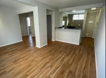 Apartamento · 69m² · 2 Quartos · 1 Vaga · Apartamento com 2 dormitórios à venda em Moema