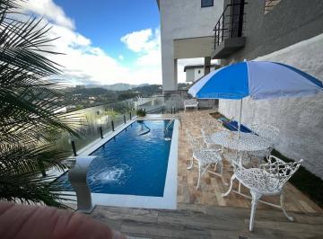 Casa · 200m² · 3 Quartos · 4 Vagas · Belíssima Casa a Venda Condomínio New Ville