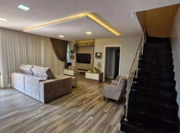 Casa de 3 quartos, São Paulo · Casa com 3 quartos e 180 m² à venda em Jardim Avelino