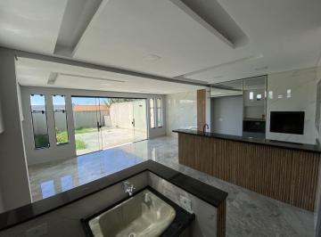 Casa de 4 quartos, Colombo · SOBRADO COM AMPLA CHURRASQUEIRA E QUINTAL