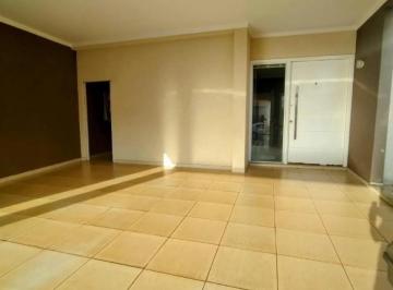 Casa de 3 quartos, Mogi das Cruzes · Casa com 3 quartos e 210 m² à venda em Vila Lavínia