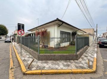 Comercial · 198m² · 2 Quartos · Casa comercial à venda no Centro de Suzano ideal para escritório ou clínica