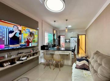 Casa · 110m² · 3 Quartos · 2 Vagas · Casa à venda no Jardim Santa Lúcia em Suzano com 3 quartos e armários planejados