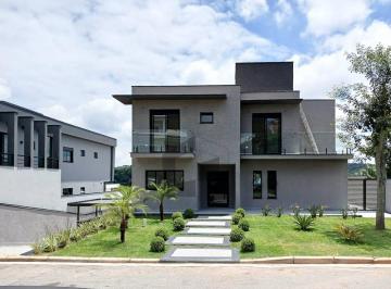 Casa · 296m² · 3 Quartos · 4 Vagas · Casa a venda no Aruã - Mogi das Cruzes | 3 suítes | Quintal amplo