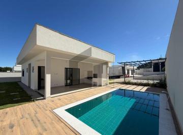 Casa · 168m² · 3 Quartos · 2 Vagas · Casa à Venda no Condomínio Carpe Diem Village – Guararema/SP | 3 Suítes | Piscina | Espaço Gourmet |