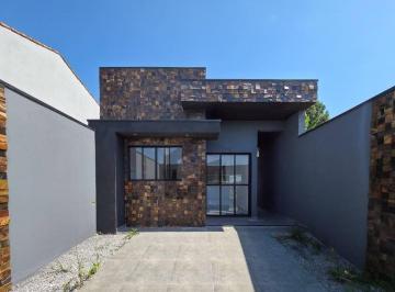 Casa · 84m² · 3 Quartos · 2 Vagas · Casa à venda no Jardim das Flores em Suzano com 3 quartos e fachada moderna