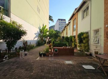 Casa de 1 quarto, Rio de Janeiro · Casa duplex de Vila , no Catete. Com 2 suítes ,84 m² .Perto do metrô.