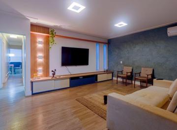 Casa de 4 quartos, Brasília · Casa com 4 quartos e 240 m² à venda na QE 30 Guará II