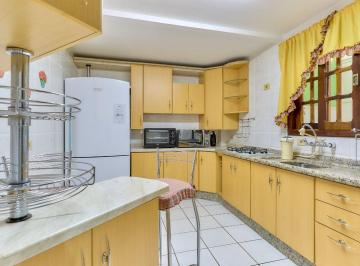 Casa de 4 quartos, Curitiba · Sobrado triplex, 183m², 4 quartos, 4 vagas a venda no Pilarzinho