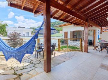 Foto 01 · Casa de luxo em condomínio à venda em Ubatuba-SP, Horto Florestal: 4 quartos, 2 suítes, 2 salas, 3 b