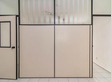 Comercial · 31m² · 2 Quartos · Sala comercial na Rua Afonso Celso, N. 524 - Sala 01 • 31 m²