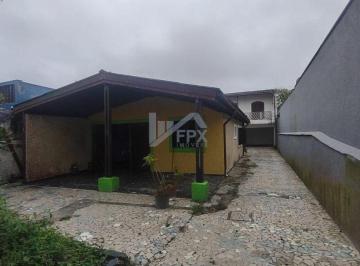 Casa de 3 quartos, Itanhaém · Casa frente mar com 3 quartos e churrasqueira em Itanhaém.