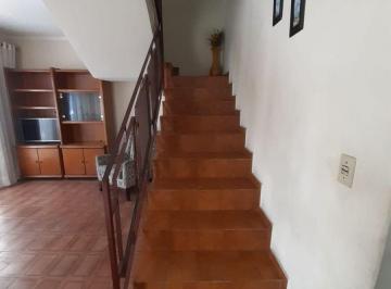 Casa en Venda de 3 quartos Vila Carrão · SOBRADO AMPLO NA VILA CARRÃO – LOCALIZAÇÃO ESTRATÉGICA PARA MORAR OU EMPREENDER!