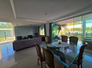 Casa · 386m² · 5 Quartos · 10 Vagas · Casa à venda no Edson Queiroz